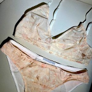 Stella McCartney Juliet bra and panty set large